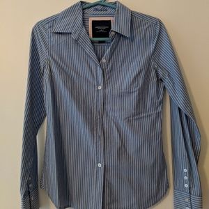 American Eagle button down